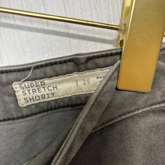 Bullhead Denim Jean Shorts Super Stretch Shorty Gray Dark Wash Cuffed Womens 29 - Picture 4 of 7